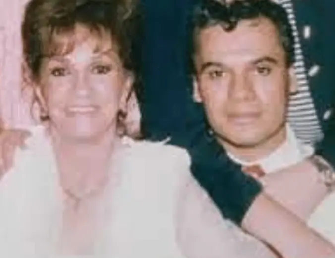 La relación profesional y personal entre ambos terminó abruptamente en 1990.  X.