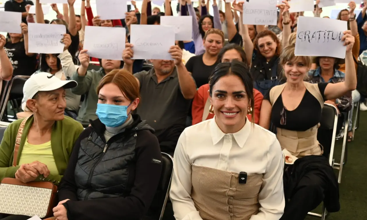  Este esfuerzo no se limita a un estímulo financiero, sino que busca transformar la vida de las mujeres mediante acompañamiento constante. 