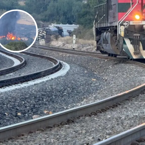 Momento exacto en que tren cargado con combustible se descarrila y explota en Hidalgo