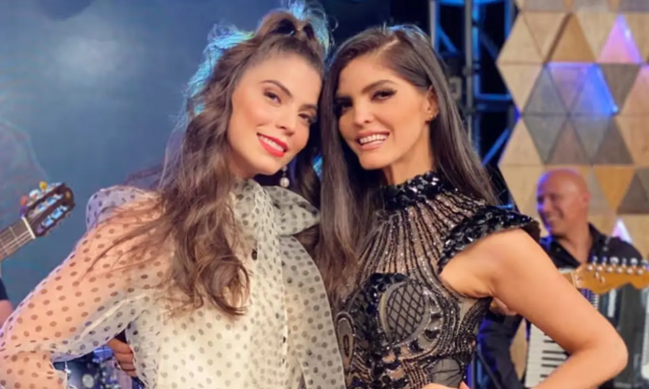  Esmeralda Ugalde y Ana Bárbara 