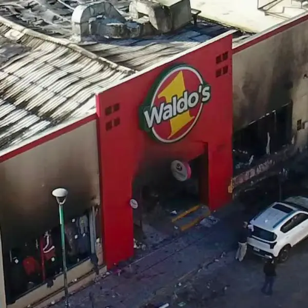 Revelan causa que habría ocasionado incendio en Waldos donde murieron 23 personas