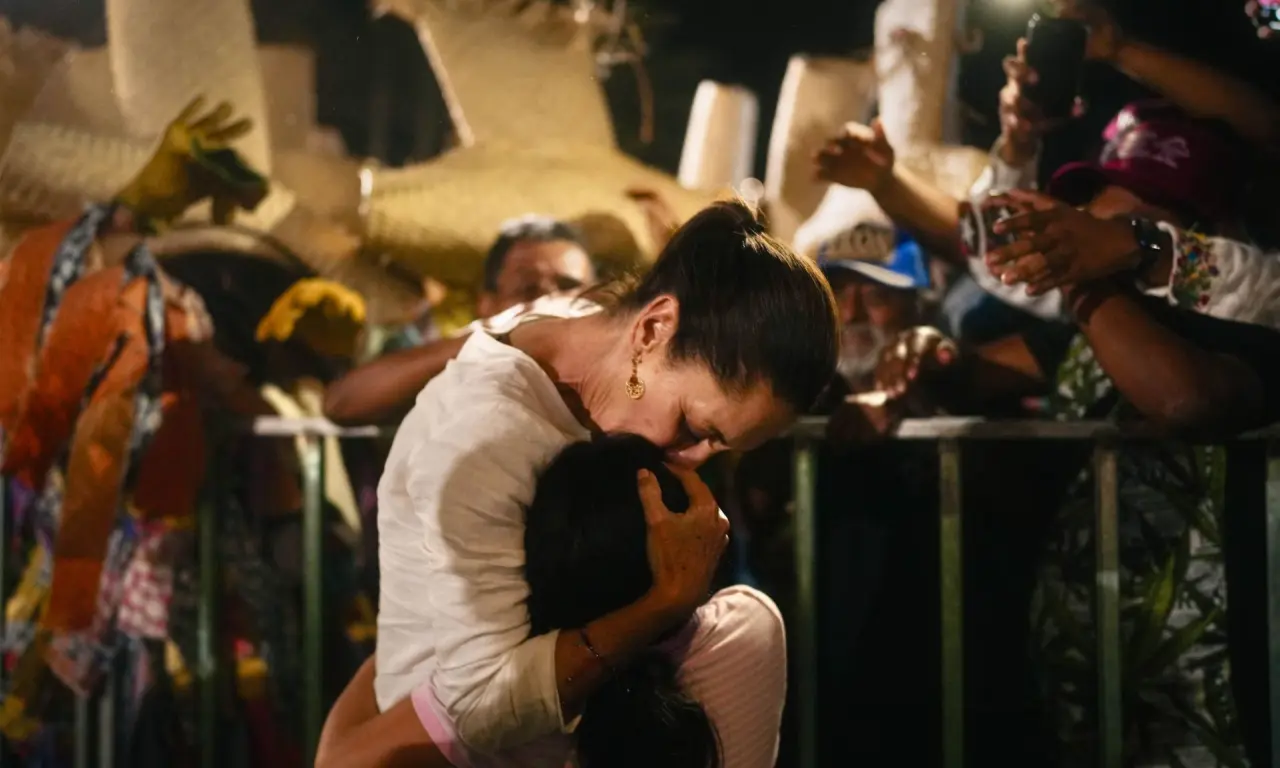  El reciente incidente en contra de la mandataria muestra una realidad alarmante: este tipo de violencia contra las mujeres ocurre en todos los espacios, desde las aulas hasta los más altos niveles de poder.
 