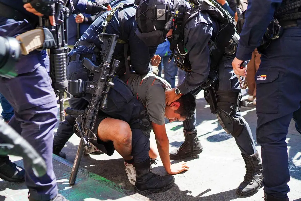 El momento de la detención del sujeto. Cuartoscuro.