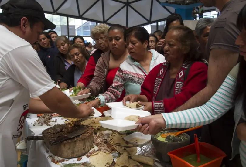La barbacoa estará en todas sus presentaciones: taquitos suaves, dorados, en consomé o acompañados con salsas caseras. La barbacoa estará en todas sus presentaciones: taquitos suaves, dorados, en consomé o acompañados con salsas caseras.