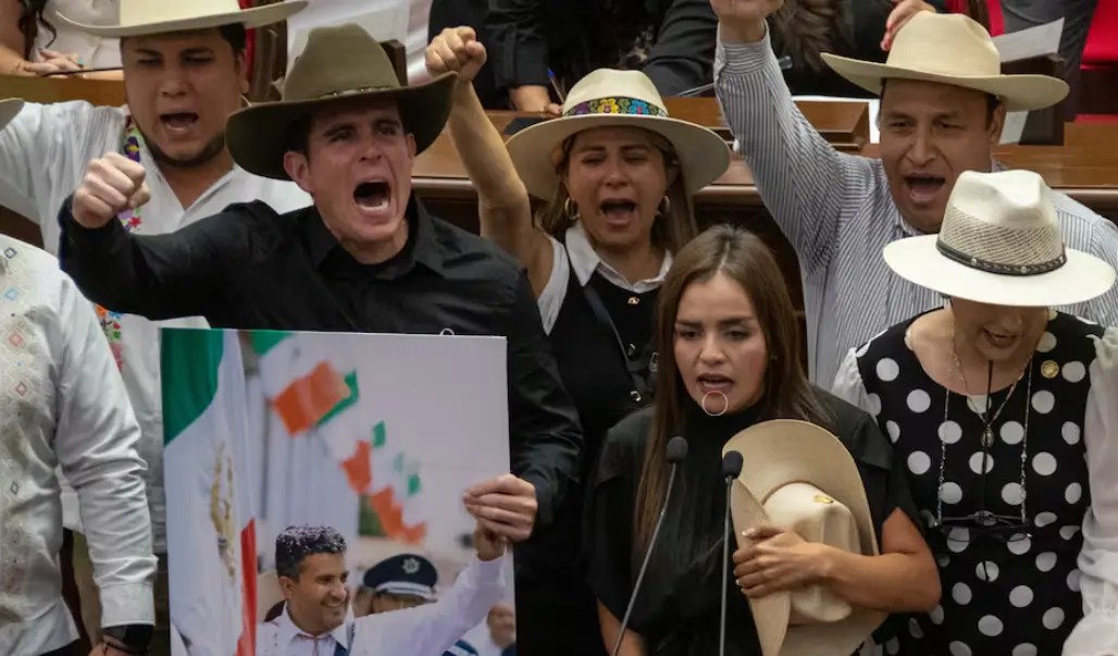 La viuda de Carlos Manzo rinde protesta como nueva presidenta municipal de Uruapan. Especial