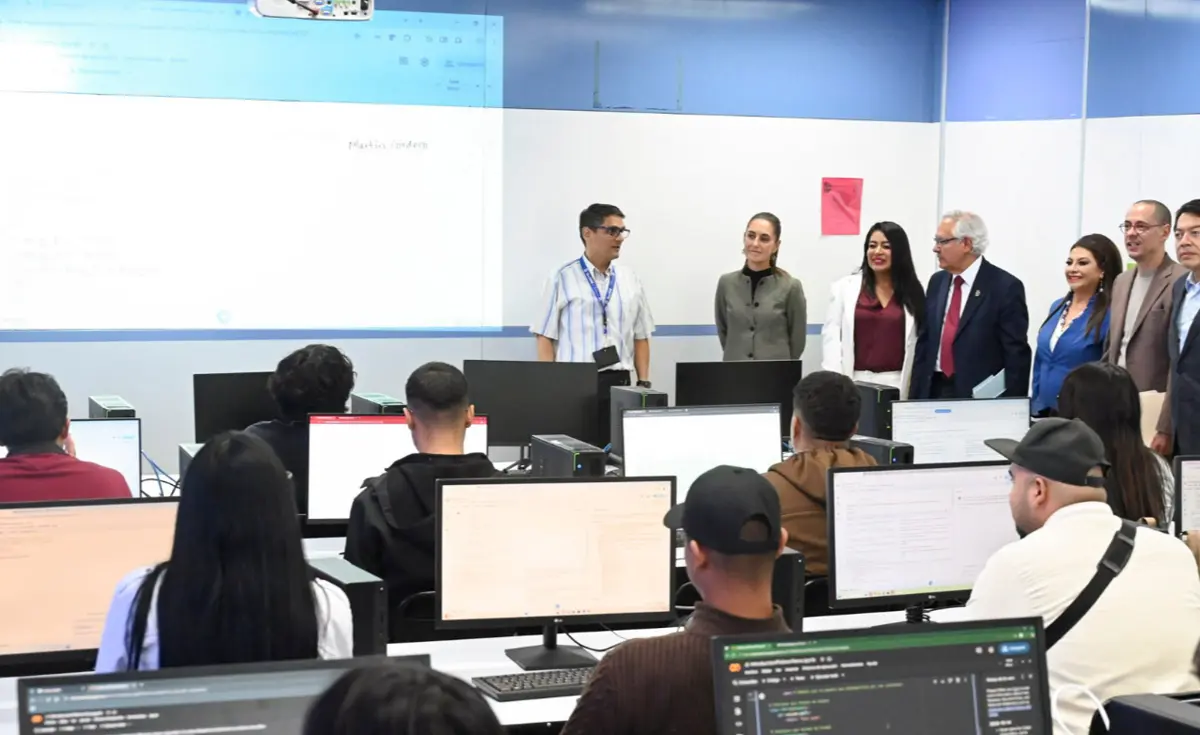 Los estudiantes podrán tomar estos cursos en modalidad presencial e híbrida. Especial