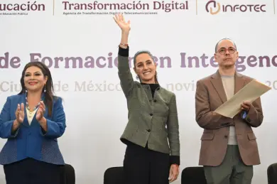 Sheinbaum inaugura el primer Centro Público de Formación en Inteligencia Artificial Sheinbaum inaugura el primer Centro Público de Formación en Inteligencia Artificial
