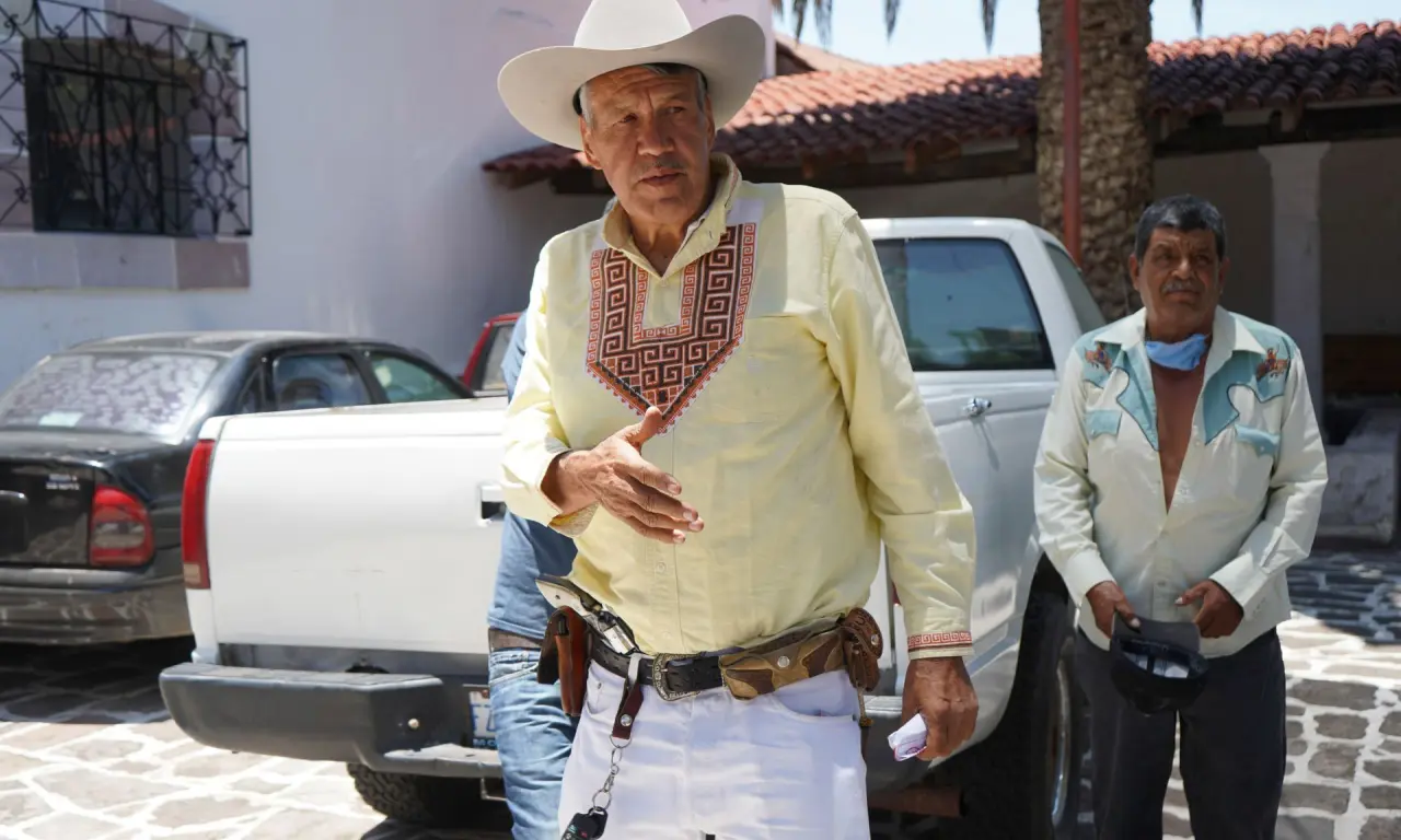  En septiembre de 2022, la Iglesia católica lo suspendió por “uso de lenguaje inapropiado” y “declaraciones ofensivas hacia las mujeres” 