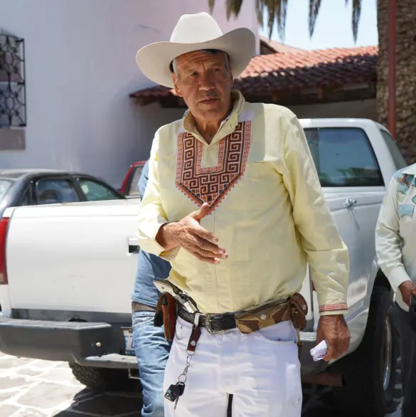 ¿Quién es el "Padre Pistolas"? El sacerdote guanajuatense que ha causado polémica ¿Quién es el "Padre Pistolas"? El sacerdote guanajuatense que ha causado polémica