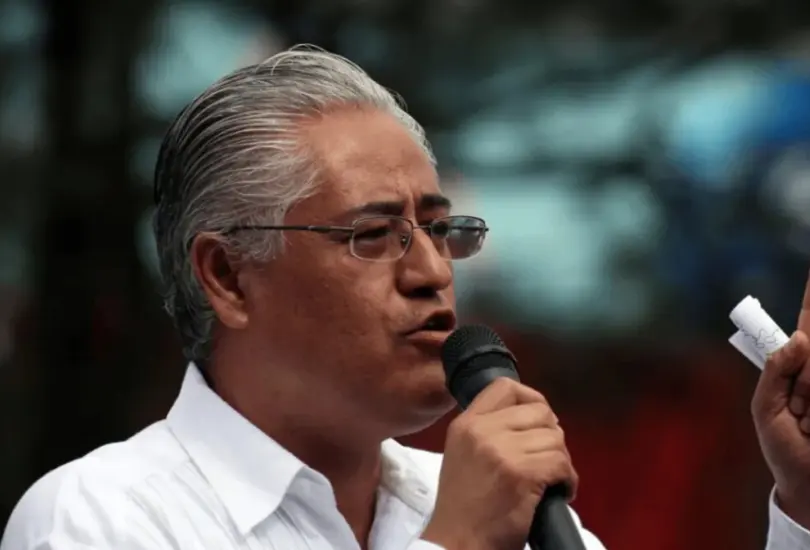 El exrector de la UAEM fue detenido por su presunta implicación en los desvíos de "La Estafa Maestra". El exrector de la UAEM fue detenido por su presunta implicación en los desvíos de "La Estafa Maestra".