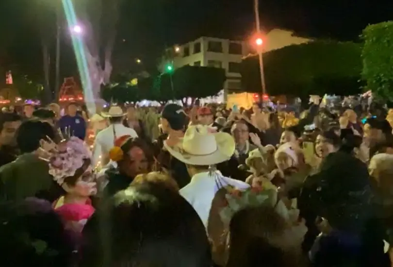 Carlos Manzo momentos antes de ser asesinado.