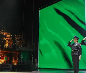 Alessandra Rojo de la Vega rinde su Primer Informe de Gobierno; pide un minuto de silencio por Carlos Manzo