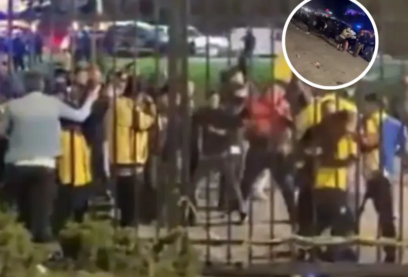 El momento de la pelea entre aficionados de Toluca y América.