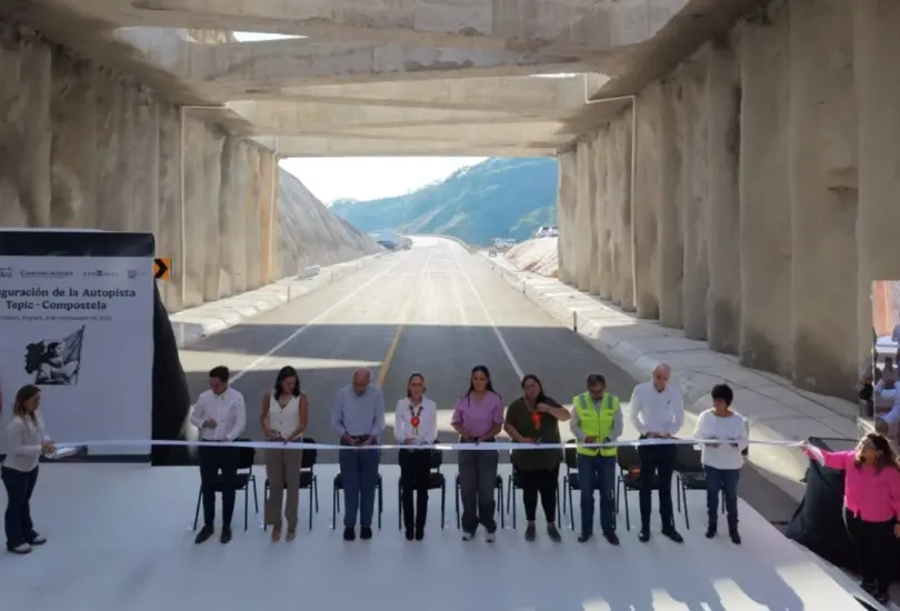 La nueva autopista busca fortalecer la conectividad y el desarrollo regional en Nayarit. La nueva autopista busca fortalecer la conectividad y el desarrollo regional en Nayarit.