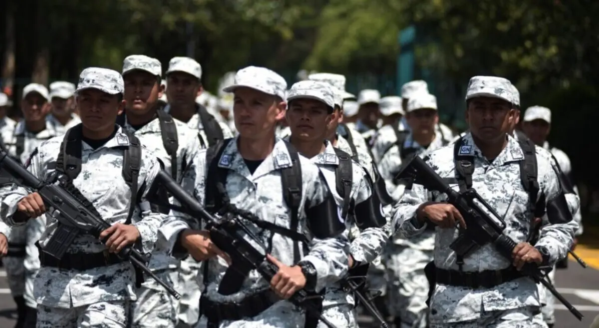  Tras el asesinato de Carlos Manzo, las autoridades anunciaron el reforzamiento de la seguridad en el estado. 
 