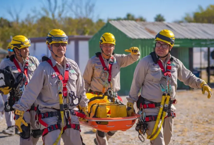 El torneo refuerza la preparación del personal de la CFE para enfrentar incidentes y proteger la infraestructura eléctrica nacional. El torneo refuerza la preparación del personal de la CFE para enfrentar incidentes y proteger la infraestructura eléctrica nacional.
