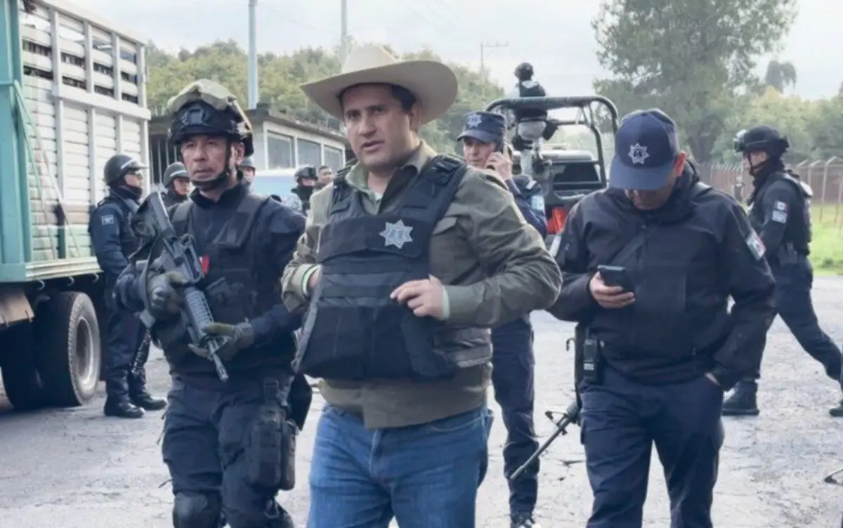  El titular de la Sedena, Ricardo Trevilla Trejo, negó fallas de la Guardia Nacional en la protección a Carlos Manzo. 