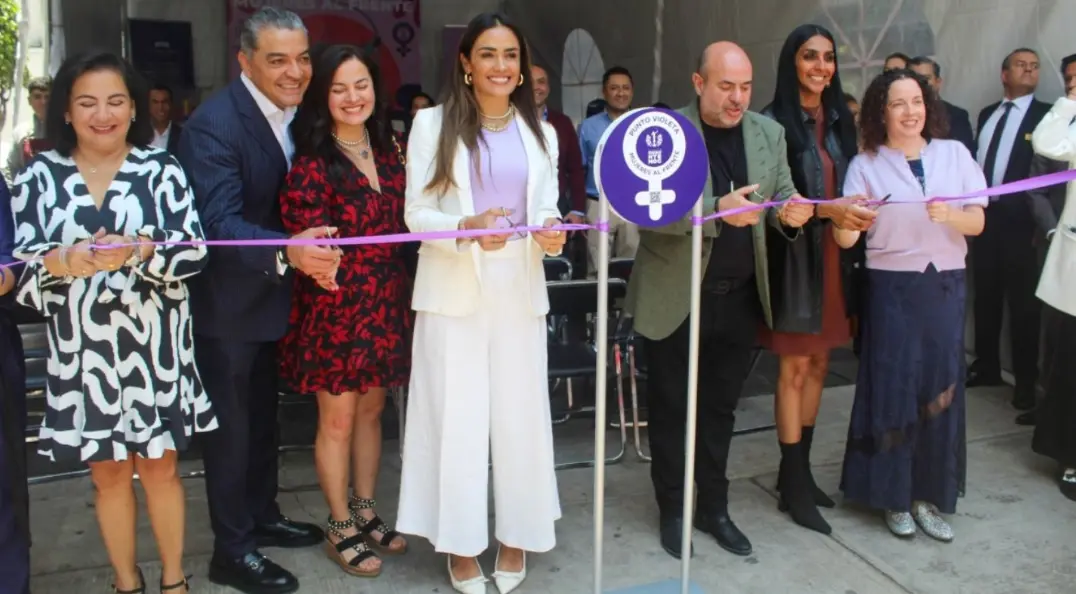 Estos espacios están identificados con el logotipo morado del programa. Alcaldía Cuauhtémoc.