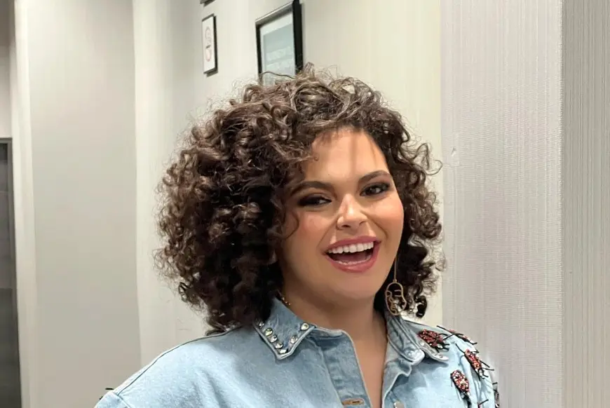 En más de una ocasión, ha recibido críticas por su físico y su estilo de vestir, pero ha dejado claro que ella está a gusto con su físico.