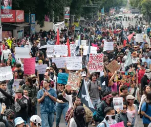&iquest;Qui&eacute;nes conforman la Generaci&oacute;n Z y cu&aacute;l es el motivo de la marcha rumbo a Palacio Nacional?