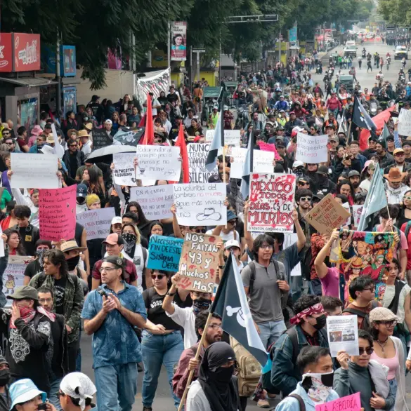 ¿Quiénes conforman la Generación Z y cuál es el motivo de la marcha rumbo a Palacio Nacional?