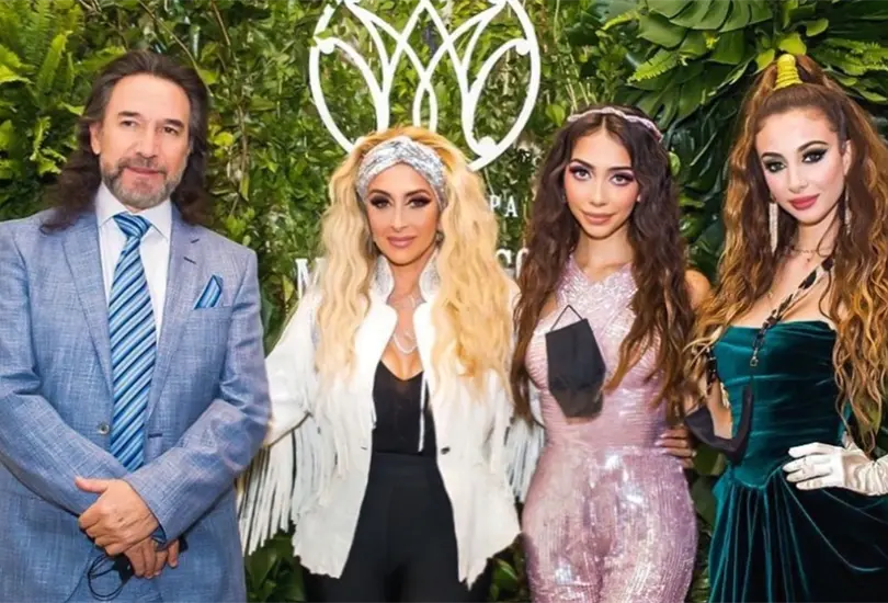 Marco Antonio Solís "El Buki" es uno de los cantautores mexicanos más exitosos de la actualidad y es padre de tres hijas: Alison Solís, Marla Solís y Beatriz Adriana Solís.