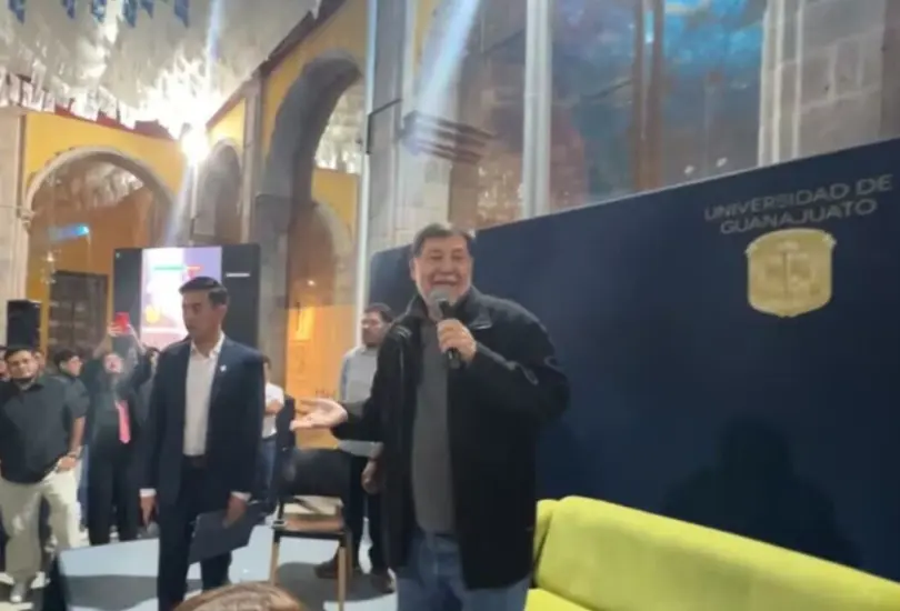 El senador morenista había sido invitado al Tercer Encuentro Nacional Estudiantil de Ciencia Política. El senador morenista había sido invitado al Tercer Encuentro Nacional Estudiantil de Ciencia Política.
