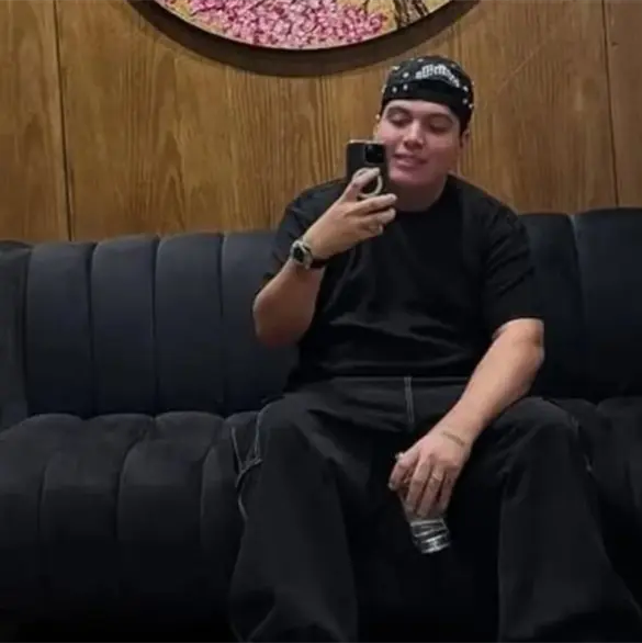 Acribillan al influencer "El Jerry" en Culiacán: ataque en plena zona comercial Acribillan al influencer "El Jerry" en Culiacán: ataque en plena zona comercial