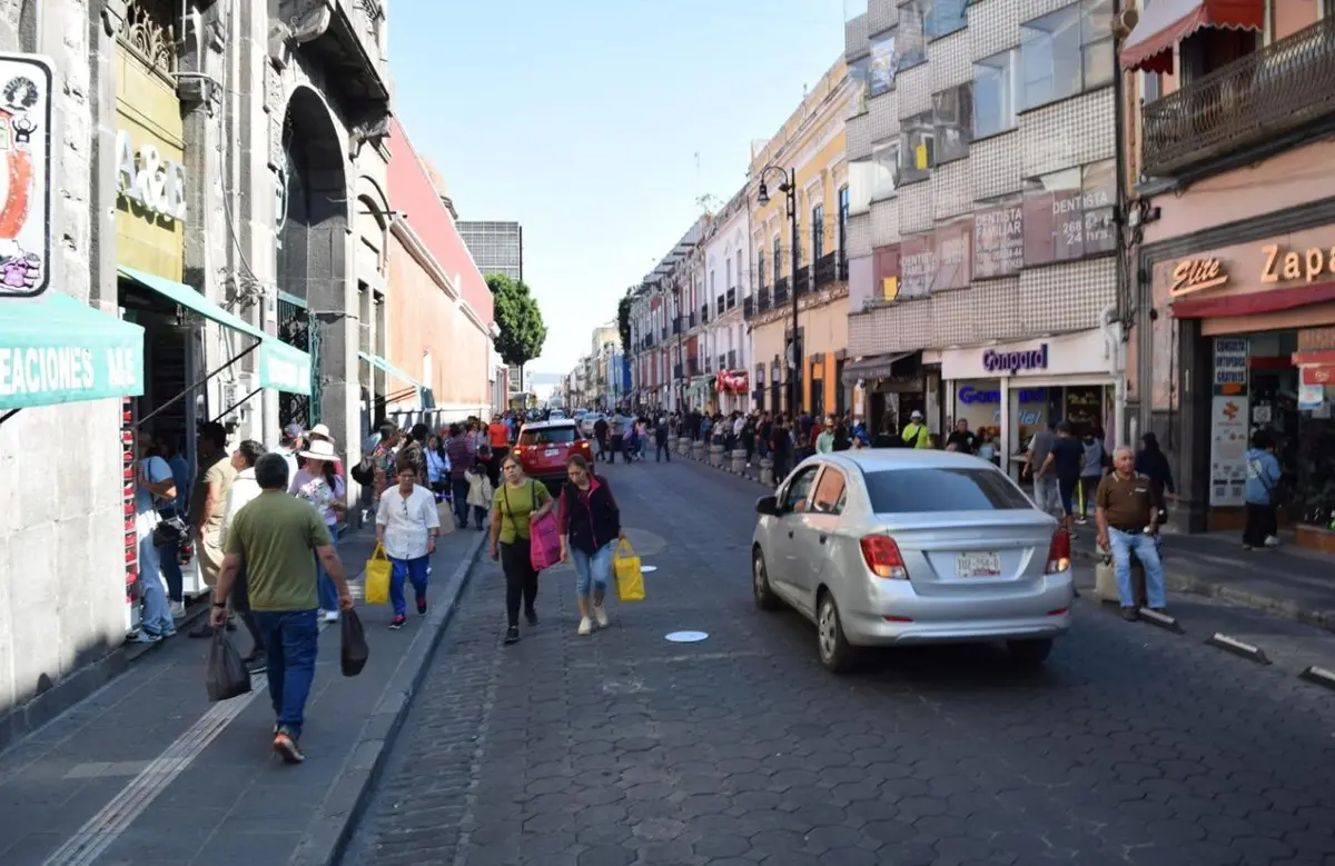 Hubo afluencia de compradores en Puebla. Puebla.