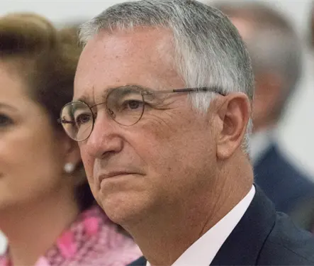 La cifra final: esto le quedaría a Salinas Pliego si paga todo lo que debe