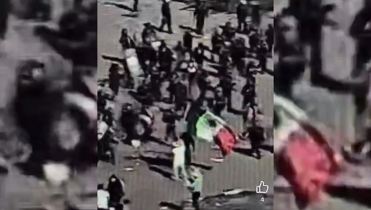  Sheinbaum reaccionó al video de la persona con la bandera de México. 