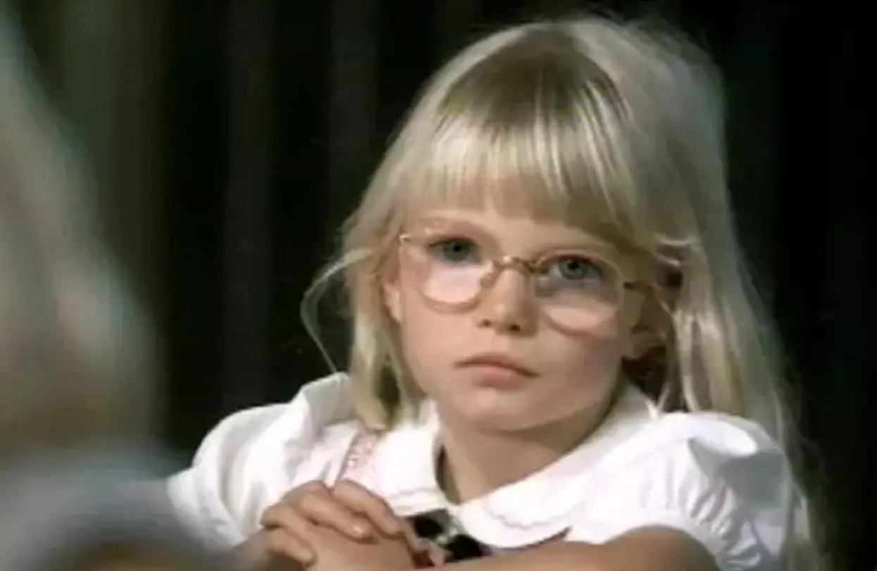 Una de las escenas más recordadas del cine es cuando Tronchatoro regaña a Amanda por ir peinada con trencitas, la toma del cabello y le da vueltas por el aire.