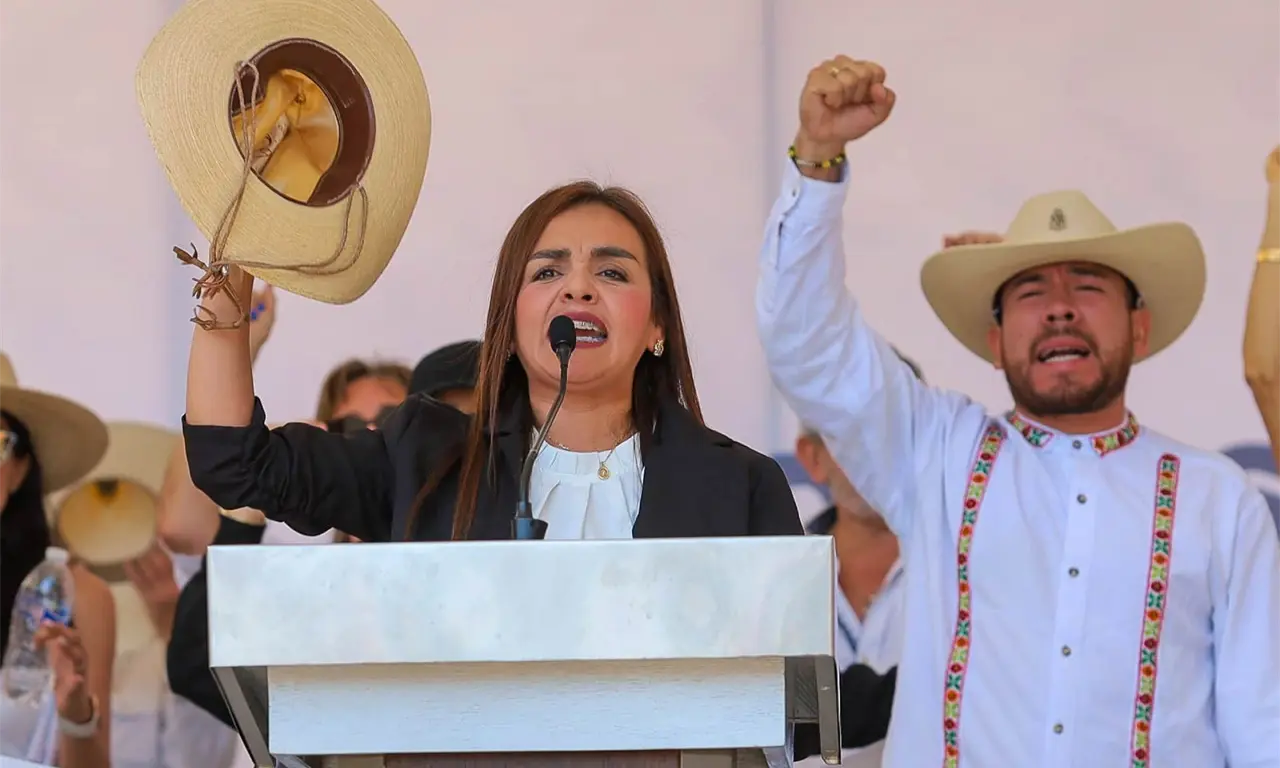  Grecia Quiroz reconstruye las últimas horas de vida de Carlos Manzo
 