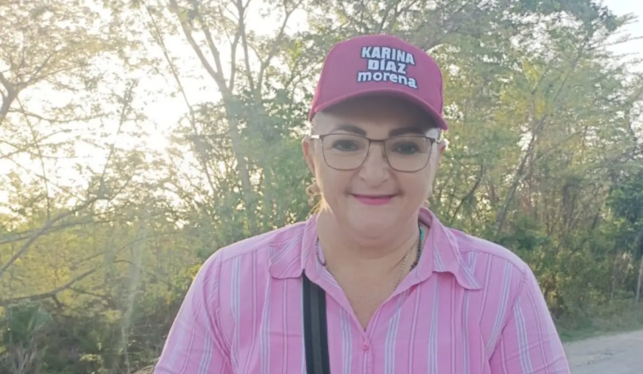  La noche del lunes 17 de noviembre, cuando regresaba a su domicilio a bordo de una camioneta, Karina Aurora fue atacada a balazos. 