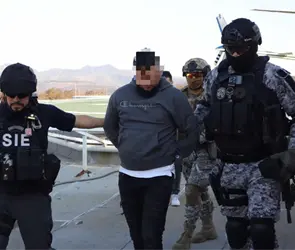 ¿Quién es "El Camaleón", líder del CJNG cuya cacería desató bloqueos y violencia en Michoacán?