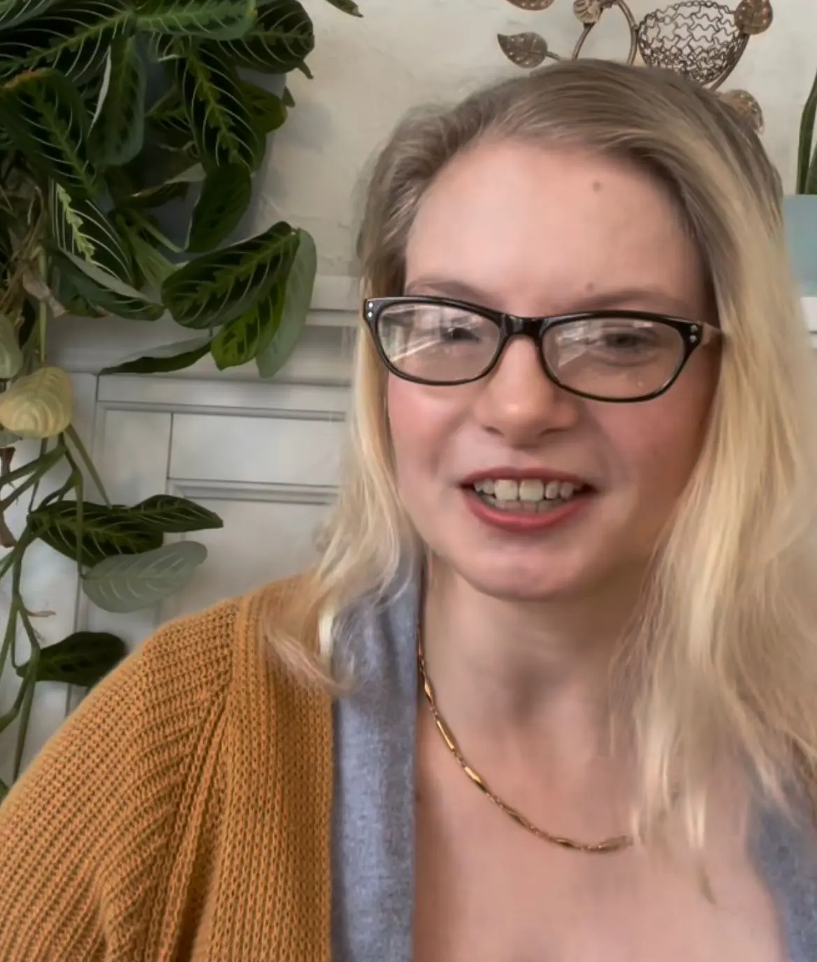 También vende saludos a través de la plataforma Cameo.