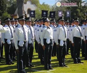 Harfuch lidera graduación de 98 cadetes que reforzarán la seguridad del país