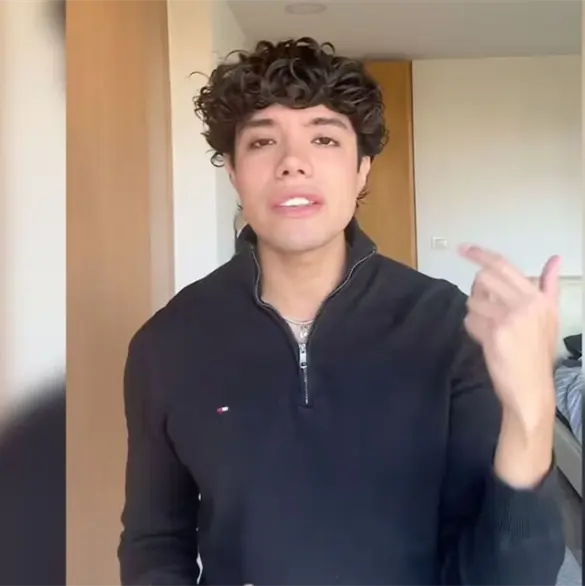 Edson Andrade, impulsor de la Marcha de la Generación Z, deja México tras filtración de contrato millonario con el PAN