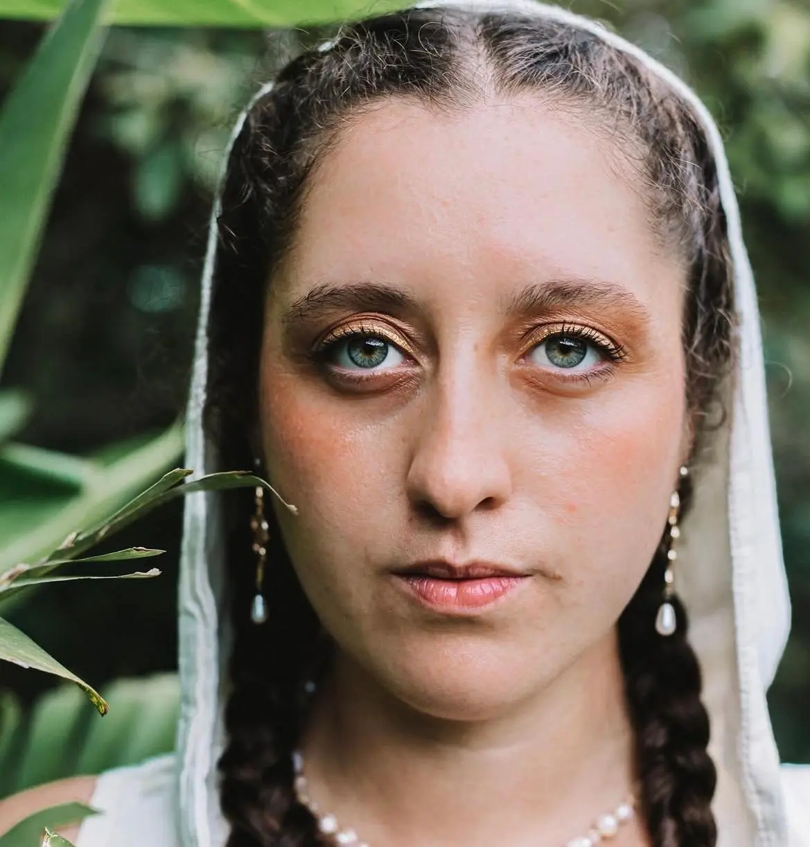 La actriz acusó a Mariana de haber tenido a su hijo agonizando, después de haber consumido una bebida, en su propiedad de Tepoztlán, sin brindarle atención médica.