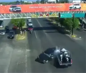 As&iacute; embisti&oacute; violentamente la patrulla de la Guardia Nacional a una camioneta; dos ni&ntilde;os y su madre murieron