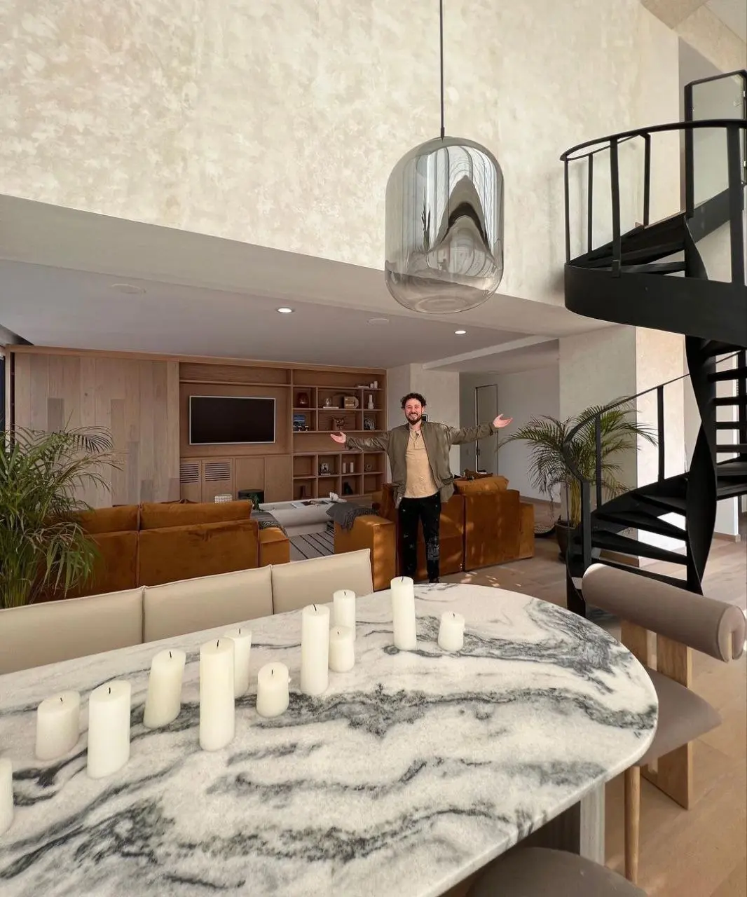 Luis Arturo Villar, conocido en redes sociales como Luisito Comunica, es uno de los influencers mexicanos más populares.