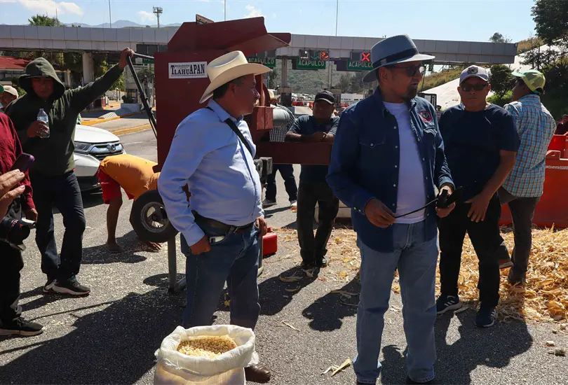 Bloqueos masivos seguirán: transportistas y agricultores desafían al Gobierno