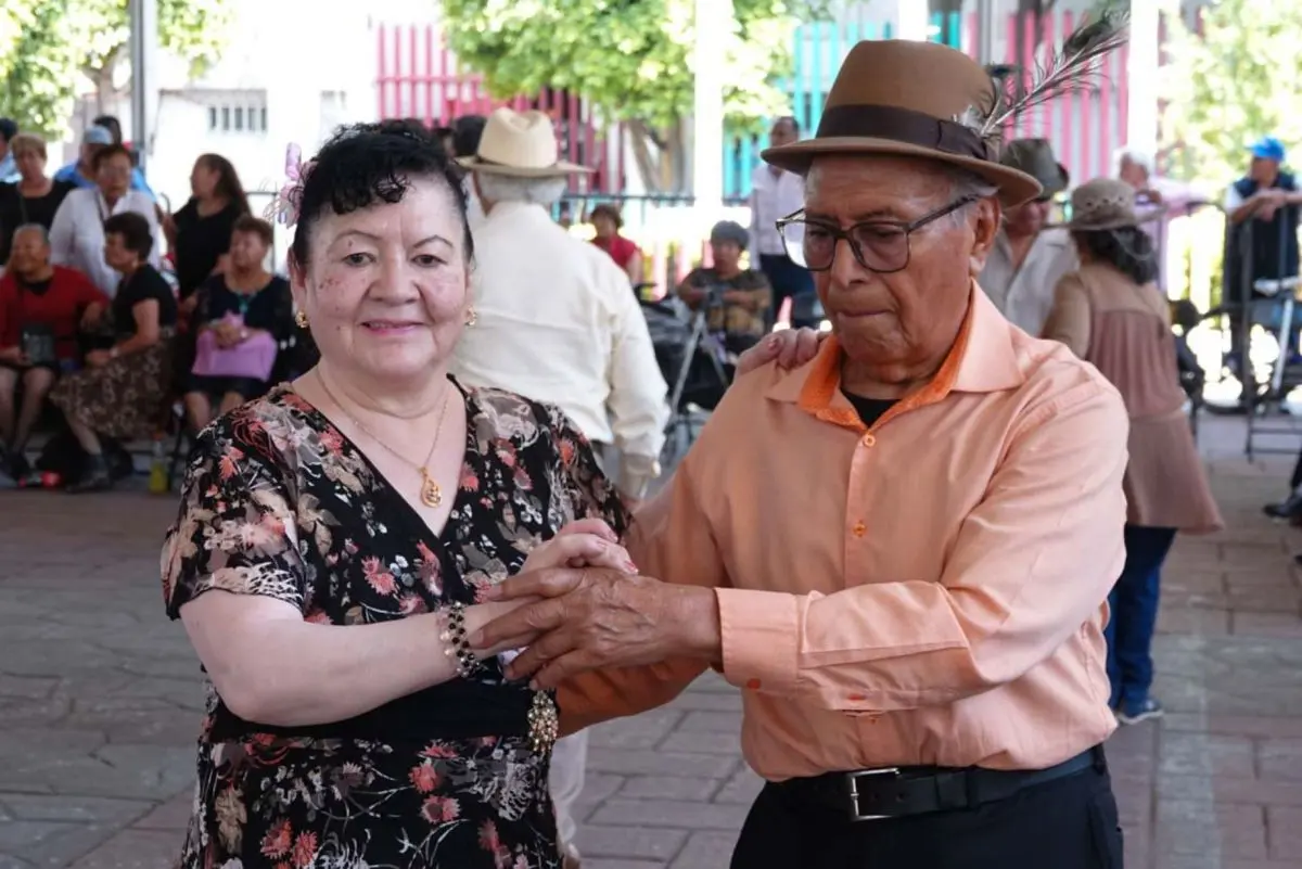 En años anteriores, al concluir la dispersión del último pago del año, se han abierto breves ventanas de registro para personas que cumplen 65 años en diciembre. Cuartoscuro.