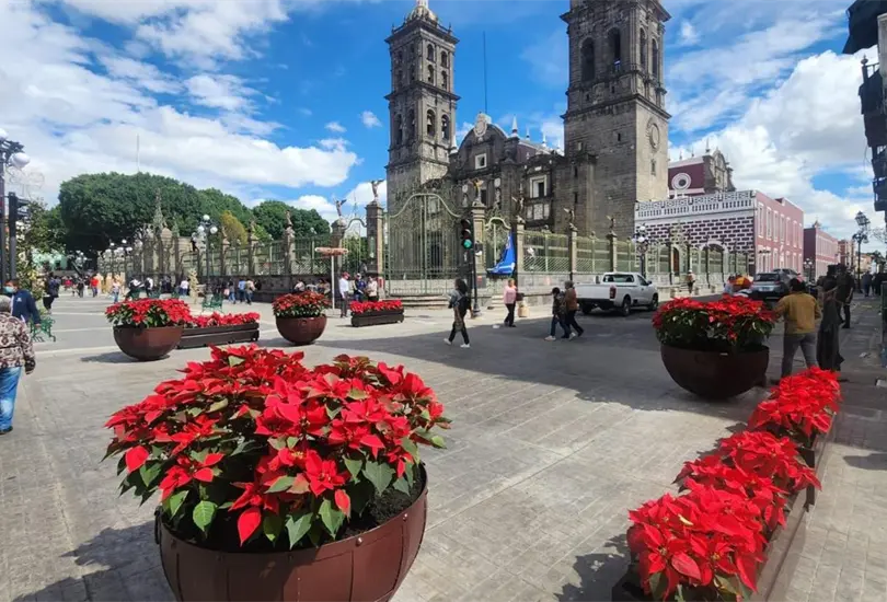 La Navidad llegó a Puebla capital.