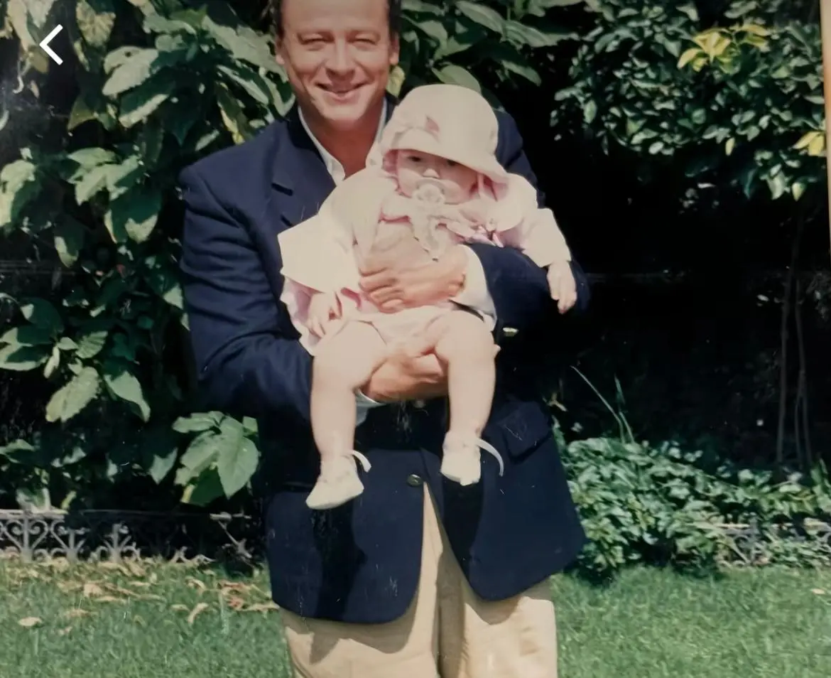 Aquí te contamos quién es la nieta favorita de Alfredo Adame.