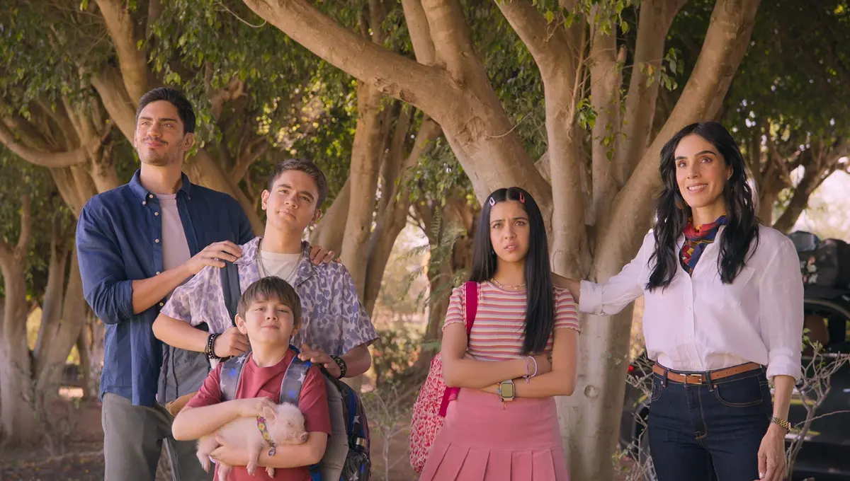 El niñero: Temporada 3 (17 de diciembre). Mientras Jimena se esfuerza por salvar su empresa, su relación con Gabriel enfrenta varios contratiempos.