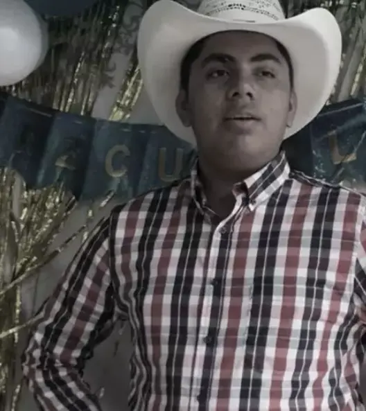 Rodrigo tenía 20 años, estudiaba Veterinaria y también ayudaba a su familia en actividades del rancho. X.