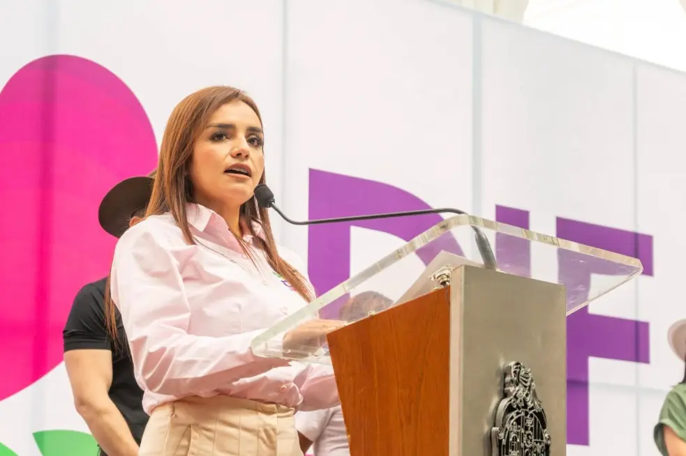 Pese a los ataques, Quiroz confirmó que no dará marcha atrás. Facebook.