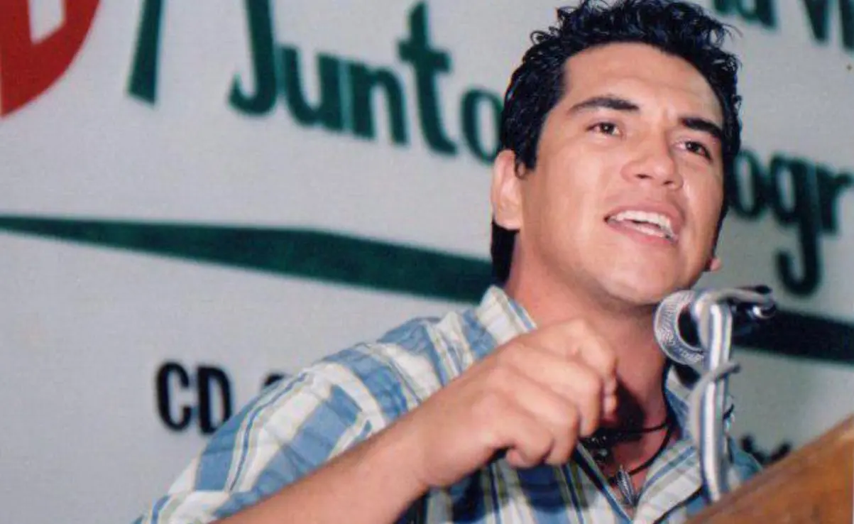 Es militante del PRI desde 1991 y ha ocupado cargos internos desde estructuras juveniles hasta la dirigencia nacional. Es militante del PRI desde 1991 y ha ocupado cargos internos desde estructuras juveniles hasta la dirigencia nacional.