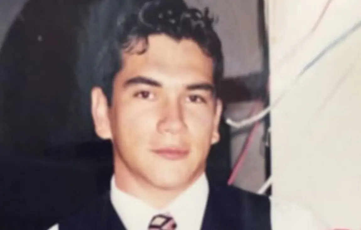 Desde 2012 se encuentra casado con Christelle Castañón, con quien tiene tres hijos. Desde 2012 se encuentra casado con Christelle Castañón, con quien tiene tres hijos.